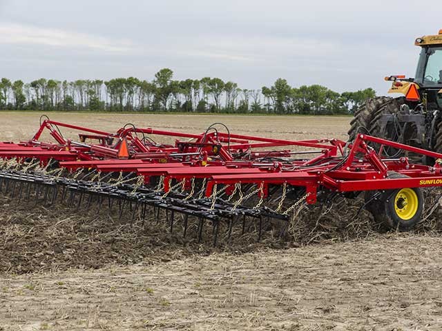 Global Field Cultivator market was valued at 5120 Million US$ in 2018 and is projected to reach 7627 Million US$ by 2024